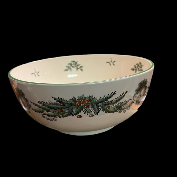 Spode Christmas Tree Bowl - Picture 3 of 4